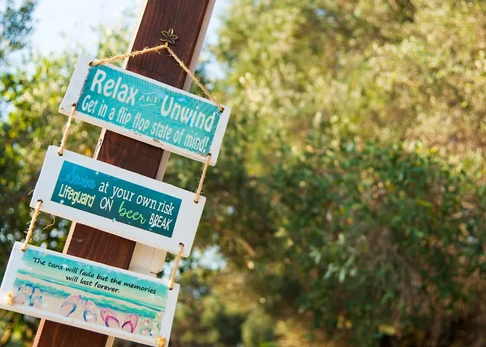 Penelope Dream Pool Minia