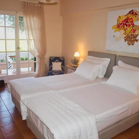 Penelope Dream Pool Vila Minia