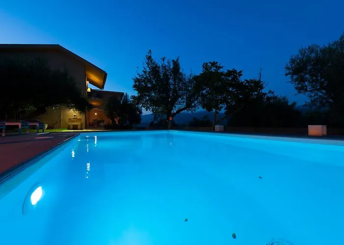 Penelope Dream Pool Minia