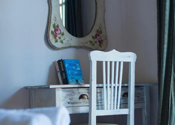 Penelope Dream Pool Minia